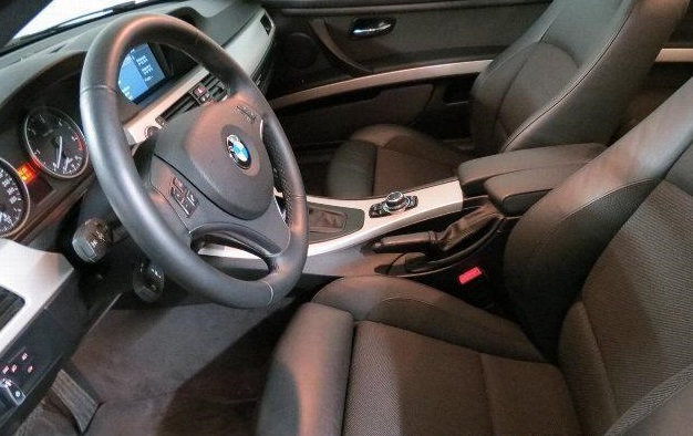 Left hand drive car BMW 3 SERIES (01/10/2011) - 